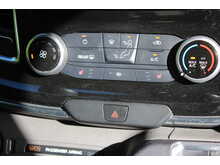 Ford Tourneo Custom McMeel Family - 4 seats plus one wheelchair - Rare single passenger seat
