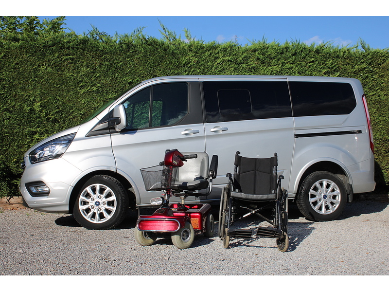 Ford McMeel Family - 4 seats plus one wheelchair - Rare single passenger seat 2.0 5dr wav Automatic Diesel