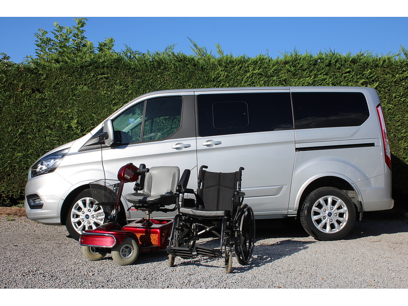 Ford McMeel Family - 4 seats plus one wheelchair - Rare single passenger seat 2.0 5dr wav Automatic Diesel