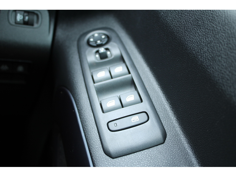Peugeot Allure XL Allied Horizon RS 5 seats plus one wheelchair access car 1.5 5dr WAV Manual Diesel