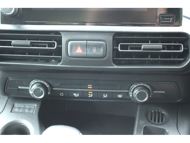 Peugeot Allure XL Allied Horizon RS 5 seats plus one wheelchair access car 1.5 5dr WAV Manual Diesel