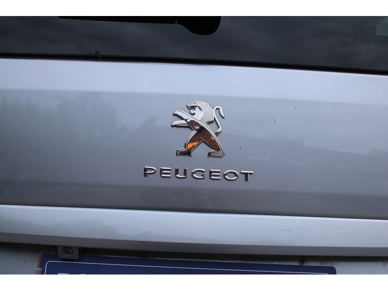 Peugeot Allure XL Allied Horizon RS 5 seats plus one wheelchair access car 1.5 5dr WAV Manual Diesel
