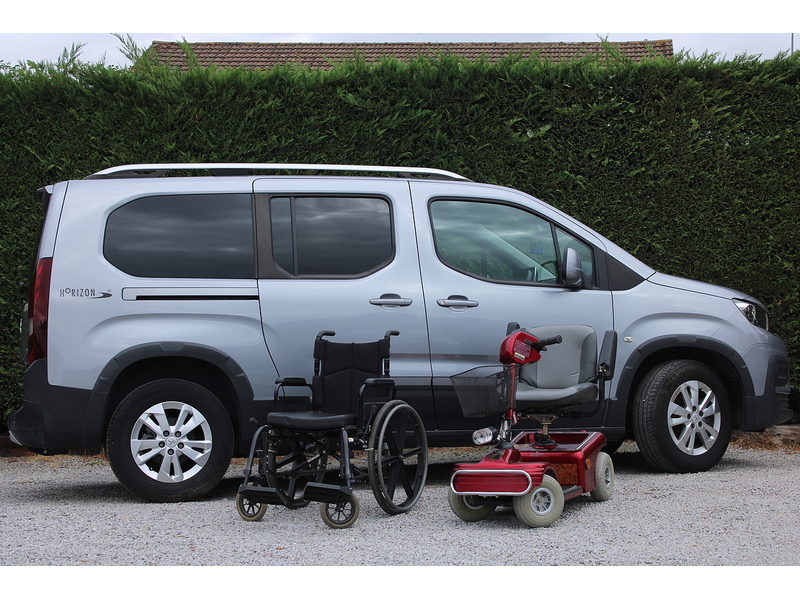 Peugeot Allure XL Allied Horizon RS 5 seats plus one wheelchair access car 1.5 5dr WAV Manual Diesel