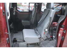 Renault Trafic LL30 Business - RARE Dual turney seat wheelchair access car