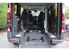 Renault Trafic LL30 Business - RARE Dual turney seat wheelchair access car