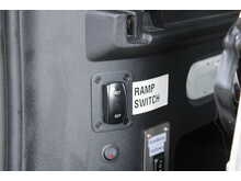 Renault Trafic LL30 Business - RARE Dual turney seat wheelchair access car