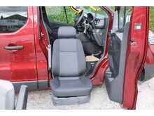 Renault Trafic LL30 Business - RARE Dual turney seat wheelchair access car