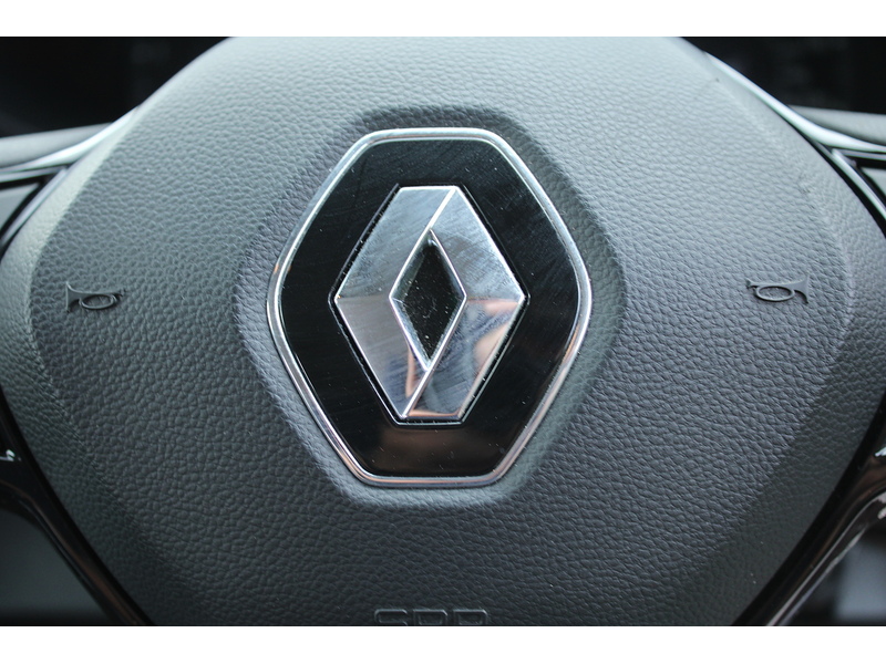Renault LL30 Business - RARE Dual turney seat wheelchair access car 2.0 4dr wav Automatic Diesel