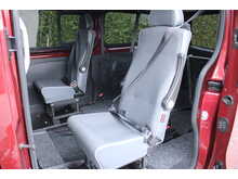 Renault Trafic LL30 Business - RARE Dual turney seat wheelchair access car