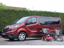 Renault Trafic LL30 Business - RARE Dual turney seat wheelchair access car