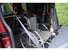 Renault Trafic LL30 Business - RARE Dual turney seat wheelchair access car
