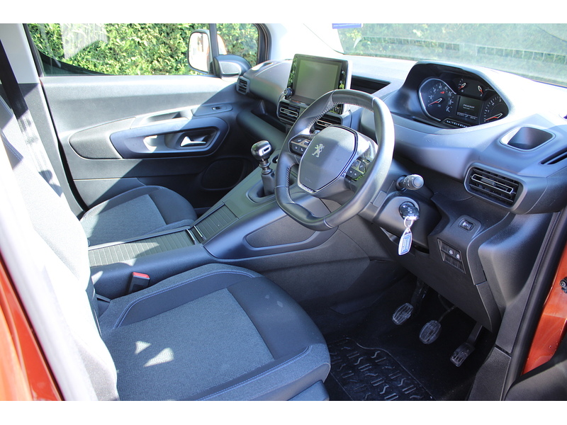 Peugeot Allure Allied Horizon RE - great value 2 seat plus one wheelchair car 1.5 5dr WAV Manual Diesel