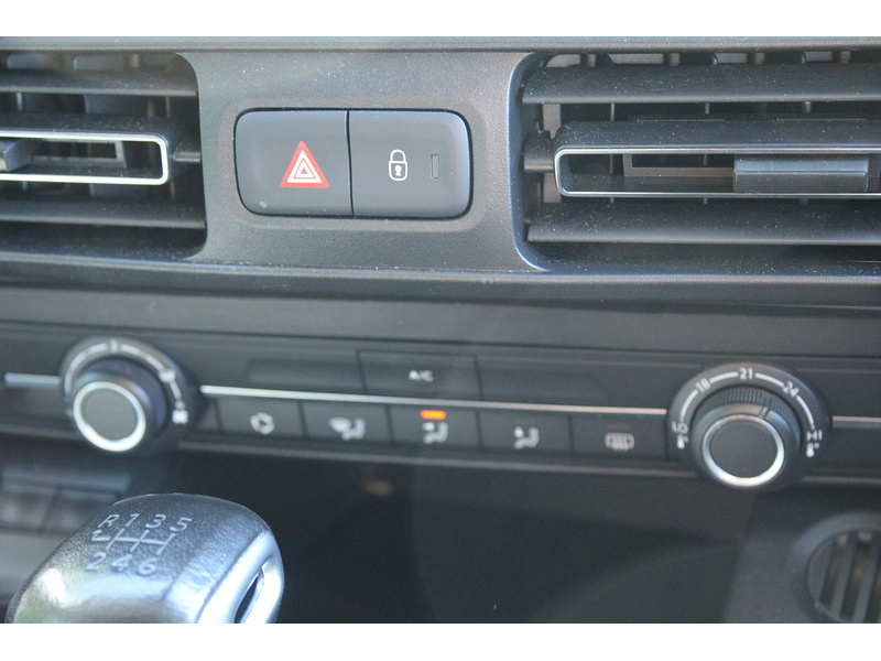 Peugeot Allure Allied Horizon RE - great value 2 seat plus one wheelchair car 1.5 5dr WAV Manual Diesel