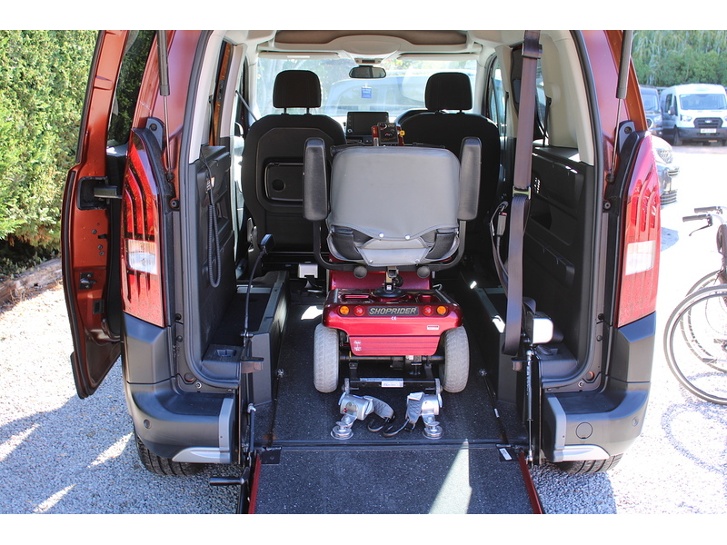 Peugeot Allure Allied Horizon RE - great value 2 seat plus one wheelchair car 1.5 5dr WAV Manual Diesel