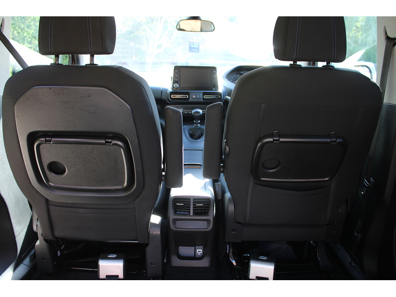Peugeot Allure Allied Horizon RE - great value 2 seat plus one wheelchair car 1.5 5dr WAV Manual Diesel