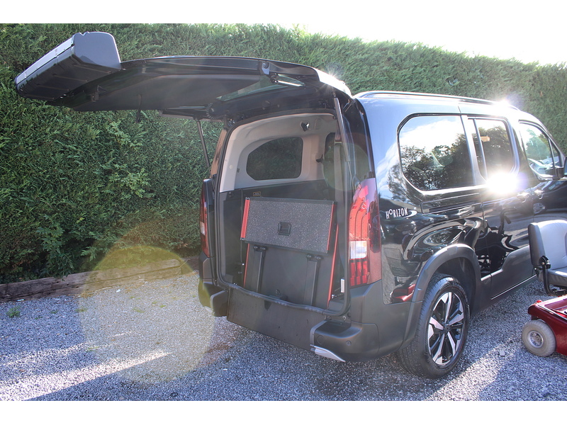 Peugeot GT Automatic Allied Horizon RE - RARE LWB 3 seater 1.5 5dr WAV Automatic Diesel