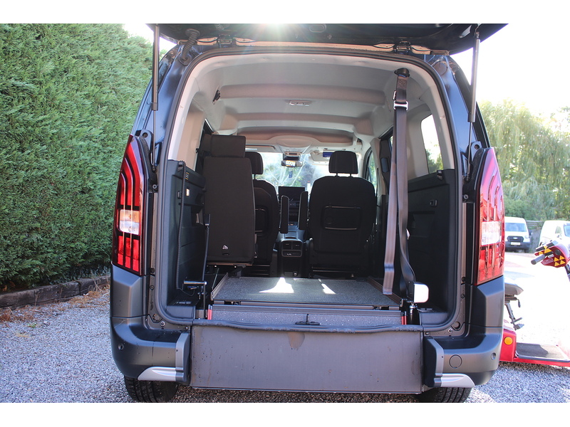 Peugeot GT Automatic Allied Horizon RE - RARE LWB 3 seater 1.5 5dr WAV Automatic Diesel