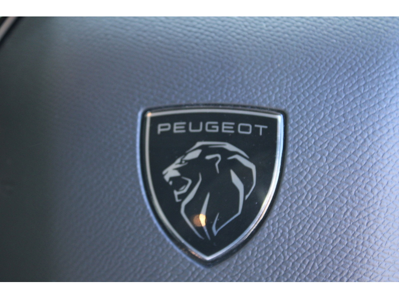 Peugeot GT Automatic Allied Horizon RE - RARE LWB 3 seater 1.5 5dr WAV Automatic Diesel