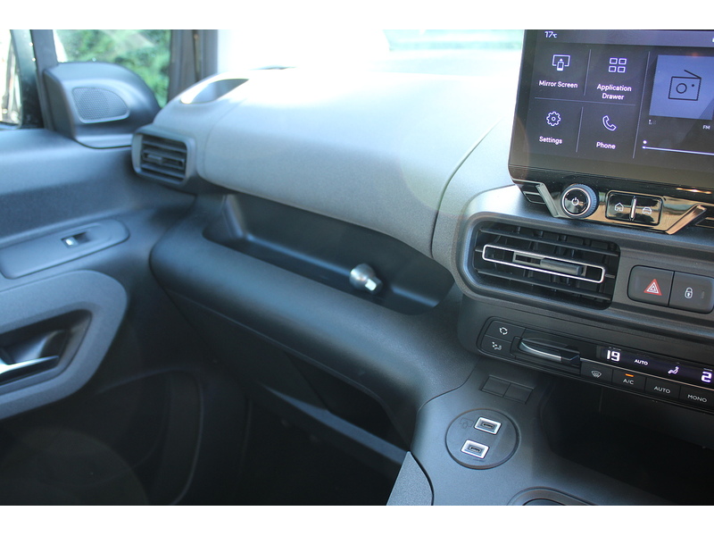 Peugeot GT Automatic Allied Horizon RE - RARE LWB 3 seater 1.5 5dr WAV Automatic Diesel