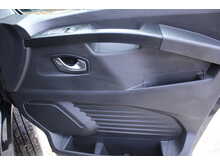 Renault Trafic Advance - Gowrings wheelchair access car - 4 fixed seats