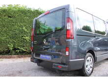 Renault Trafic Advance - Gowrings wheelchair access car - 4 fixed seats