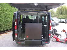 Renault Trafic Advance - Gowrings wheelchair access car - 4 fixed seats