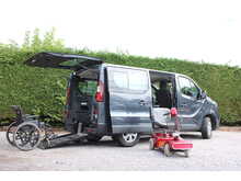 Renault Trafic Advance - Gowrings wheelchair access car - 4 fixed seats