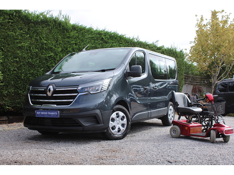 Renault Advance - Gowrings wheelchair access car - 4 fixed seats 2.0 5dr wav Manual Diesel