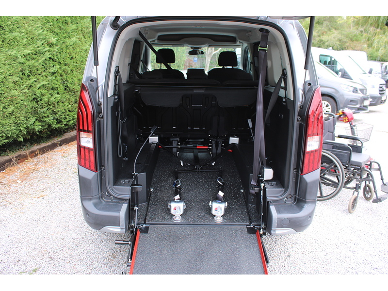 Peugeot Allure XL Allied Horizon RS 5 seats plus one wheelchair access car 1.2 5dr MPV Automatic Petrol