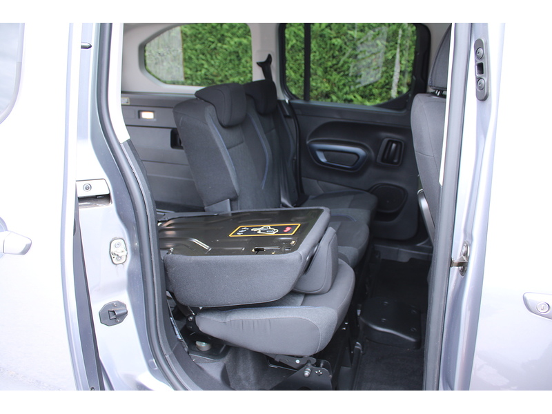 Peugeot Allure XL Allied Horizon RS 5 seats plus one wheelchair access car 1.2 5dr MPV Automatic Petrol