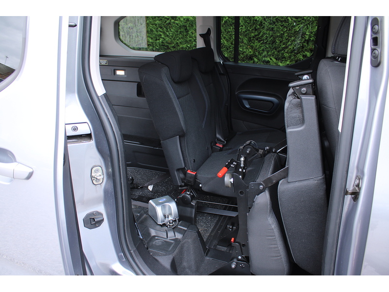 Peugeot Allure XL Allied Horizon RS 5 seats plus one wheelchair access car 1.2 5dr MPV Automatic Petrol