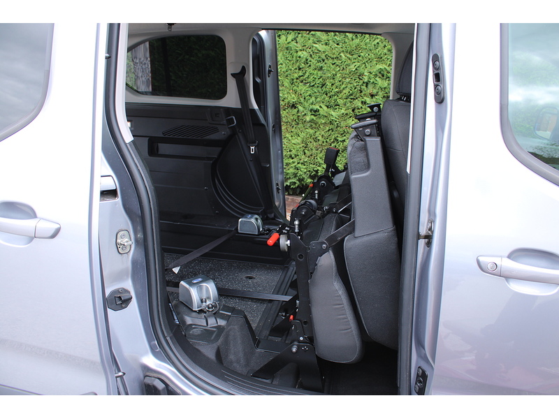 Peugeot Allure XL Allied Horizon RS 5 seats plus one wheelchair access car 1.2 5dr MPV Automatic Petrol