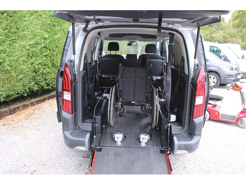 Peugeot Allure XL Allied Horizon RS 5 seats plus one wheelchair access car 1.2 5dr MPV Automatic Petrol