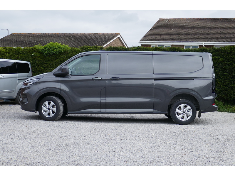 Ford L2 320 Limited Petrol Hybrid Auto Van - Low miles, Great to drive 2.5 5dr medium van Automatic Petrol Plug-in Hybrid