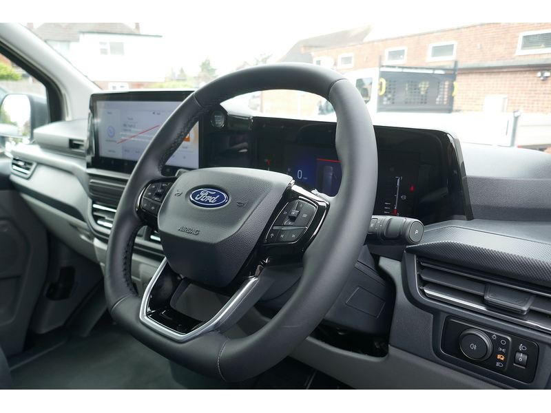 Ford L2 320 Limited Petrol Hybrid Auto Van - Low miles, Great to drive 2.5 5dr medium van Automatic Petrol Plug-in Hybrid
