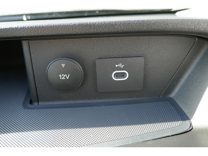 Ford 350 L3 H3 Limited 170ps Euro 6 AUTOMATIC FWD Diesel Van 2.0 5dr large van Automatic Diesel