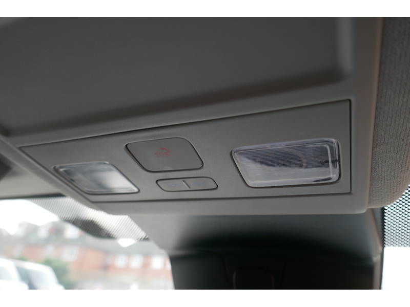 Ford 300 L1 Limited 136ps Euro 6 Diesel van 2.0 5dr medium van Manual Diesel