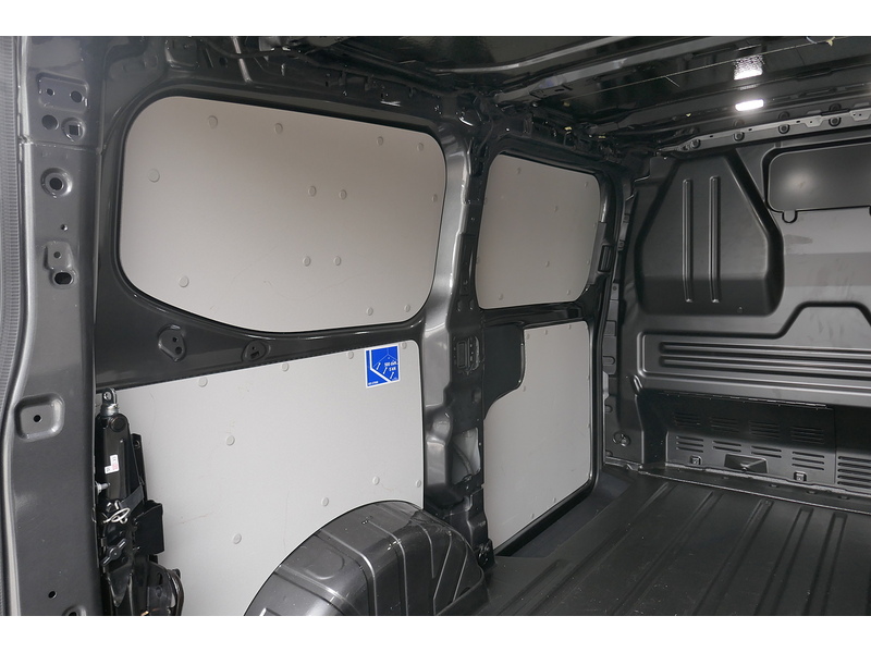 Ford 280 L1 Limited 136ps Van - Pre reg with delivery miles only 2.0 5dr medium van Manual Diesel