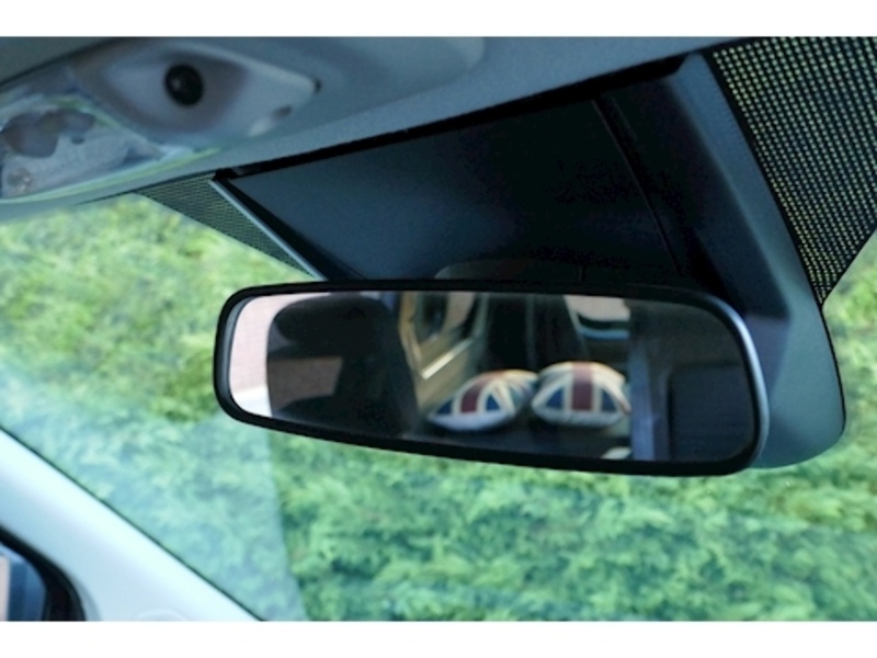 Auto Campers mRv Pop Top 170ps Limited 4 berth Camper - Super condition - 52