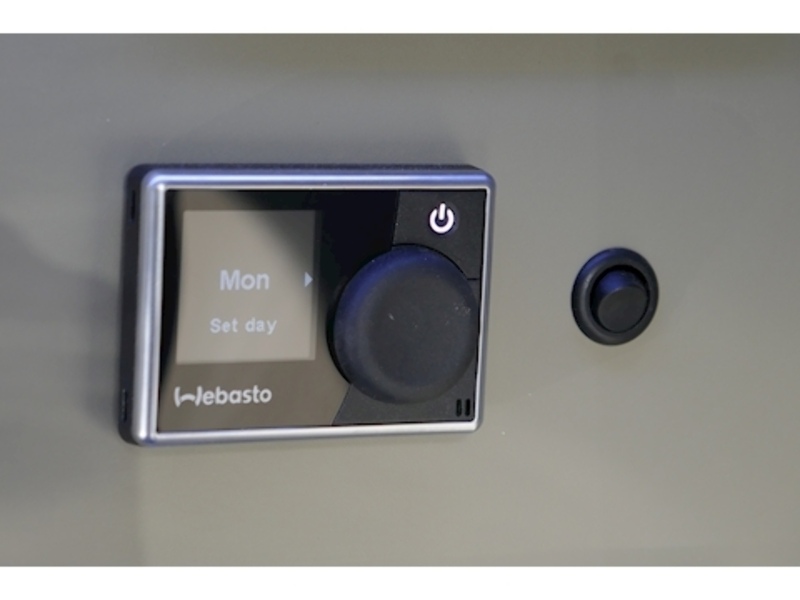 Auto Campers mRv Pop Top 170ps Limited 4 berth Camper - Super condition - 63