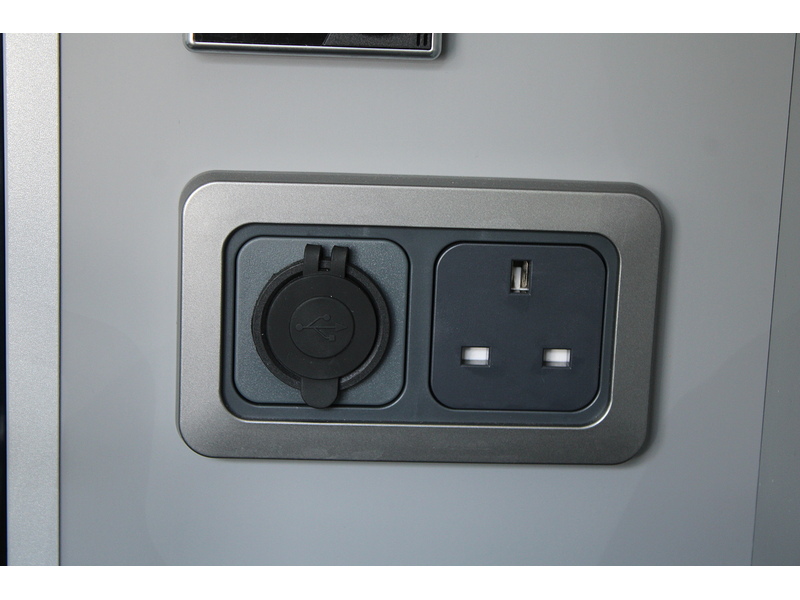 Auto Campers MRV Ford Transit Custom Pop-Top 170ps Automatic - Super condition -  view today - 24