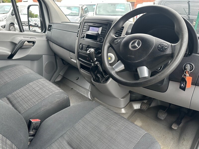 Mercedes-Benz 314 Panel Van 2.1 Manual Diesel