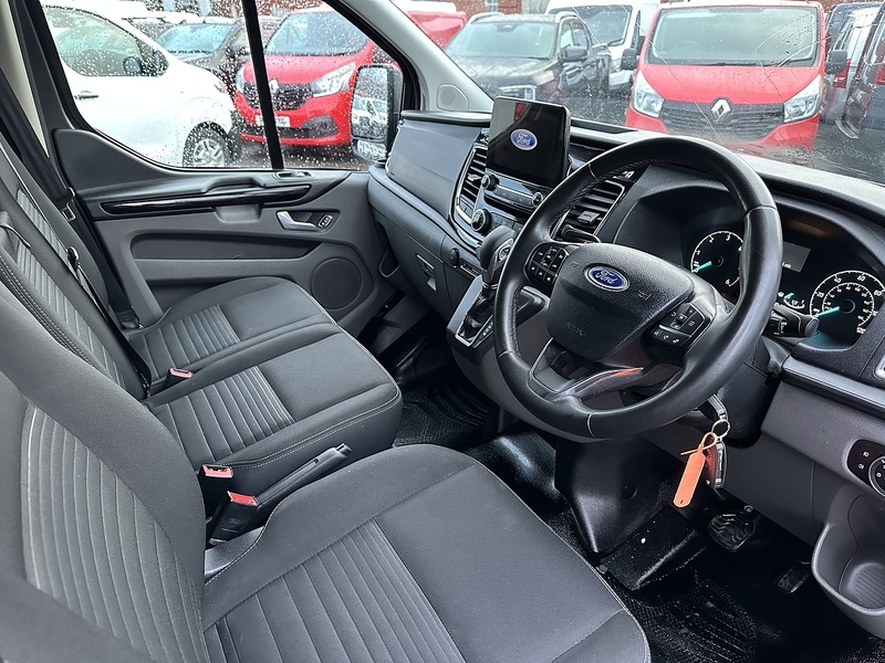 Ford 2.0 340 EcoBlue Limited Panel Van 5dr Diesel Auto L2 H1 Euro 6 (170 ps)