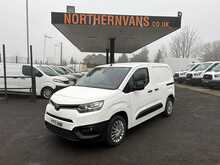 Toyota PROACE CITY BlueHDi Icon 