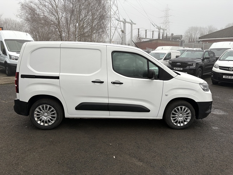 Toyota 1.5 BlueHDi Icon Short Panel Van 5dr Diesel Manual SWB Euro 6 (75 bhp)