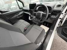 Toyota PROACE CITY BlueHDi Icon 