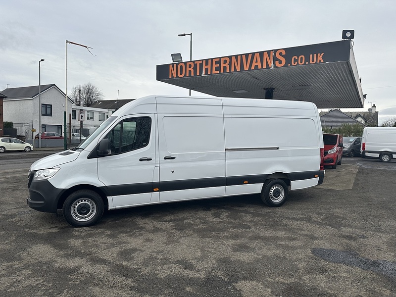 Mercedes-Benz 2.0 315 CDI Progressive Panel Van 5dr Diesel Manual RWD L3 H2 Euro 6 (s/s) (150 ps)