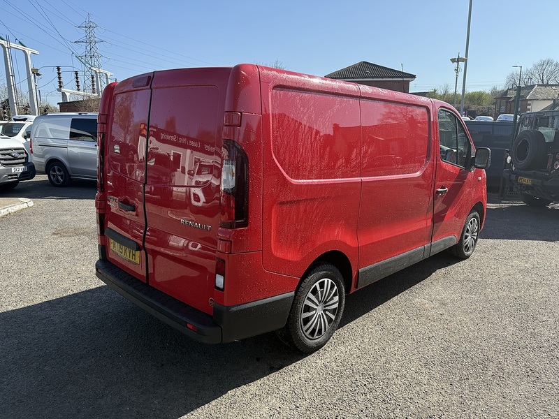 Renault 1.6 dCi 27 Business+ Panel Van 5dr Diesel Manual SWB Standard Roof Euro 6 (120 ps)