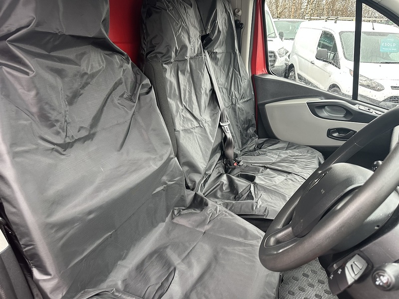 Renault 1.6 dCi 27 Business+ Panel Van 5dr Diesel Manual SWB Standard Roof Euro 6 (120 ps)