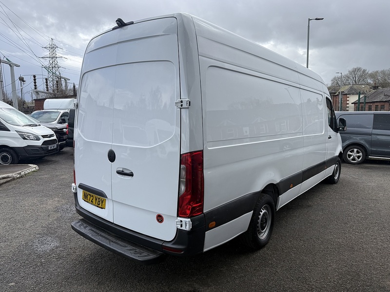 Mercedes-Benz 2.0 315 CDI Progressive Panel Van 5dr Diesel Manual RWD L3 H2 Euro 6 (s/s) (150 ps)
